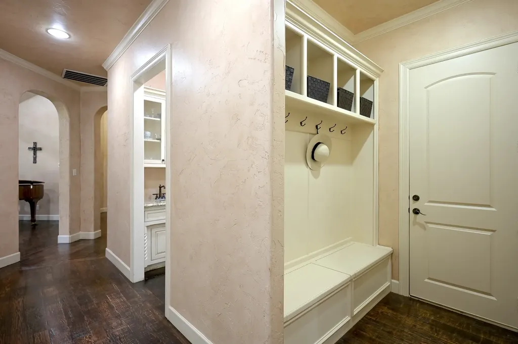 910 Belclaire Circle Cedar Hill TX 75104