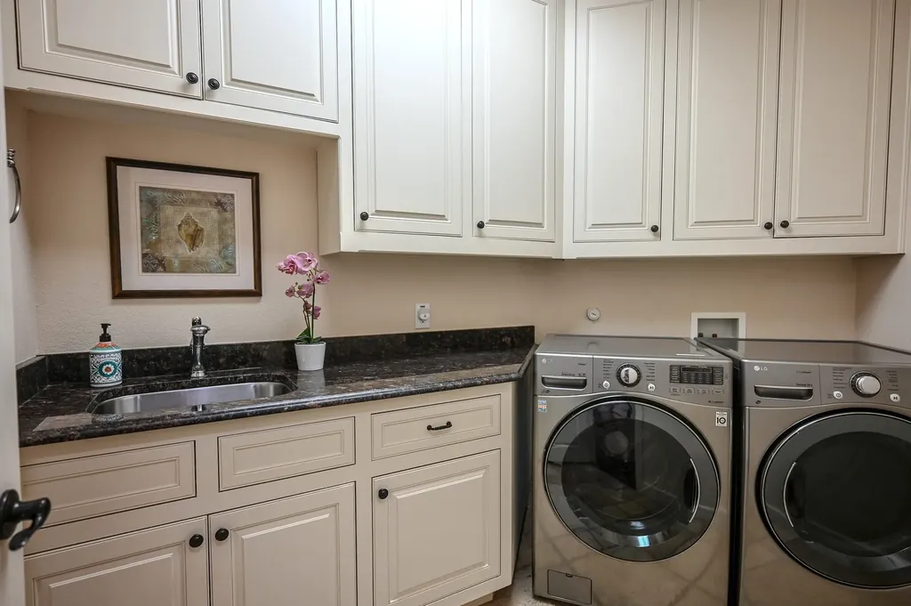 910 Belclaire Circle Cedar Hill TX 75104