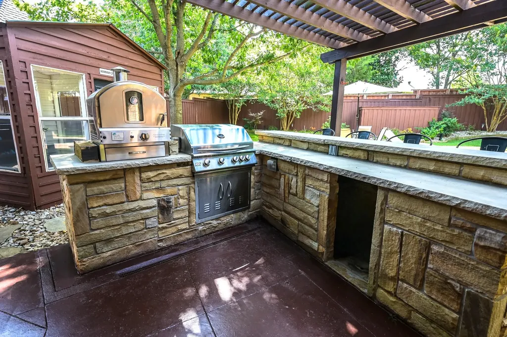 910 Belclaire Circle Cedar Hill TX 75104