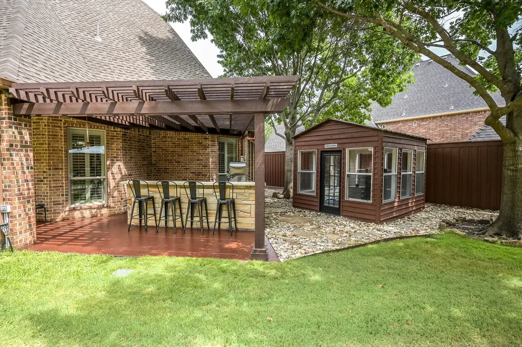 910 Belclaire Circle Cedar Hill TX 75104