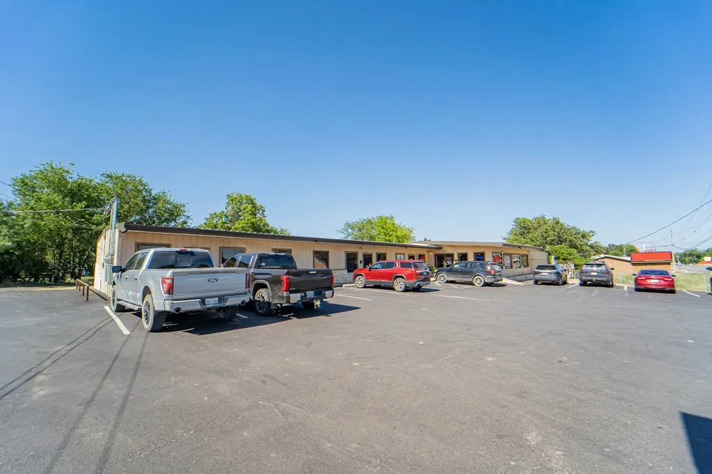 1104 W Walker Street Breckenridge TX 76424