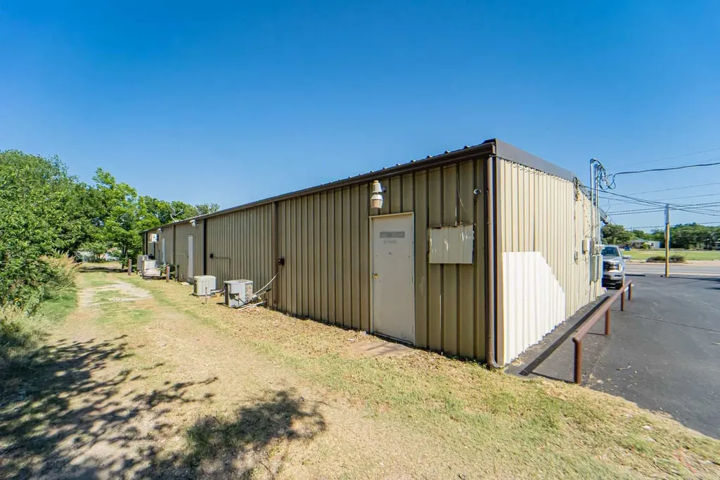 1104 W Walker Street Breckenridge TX 76424