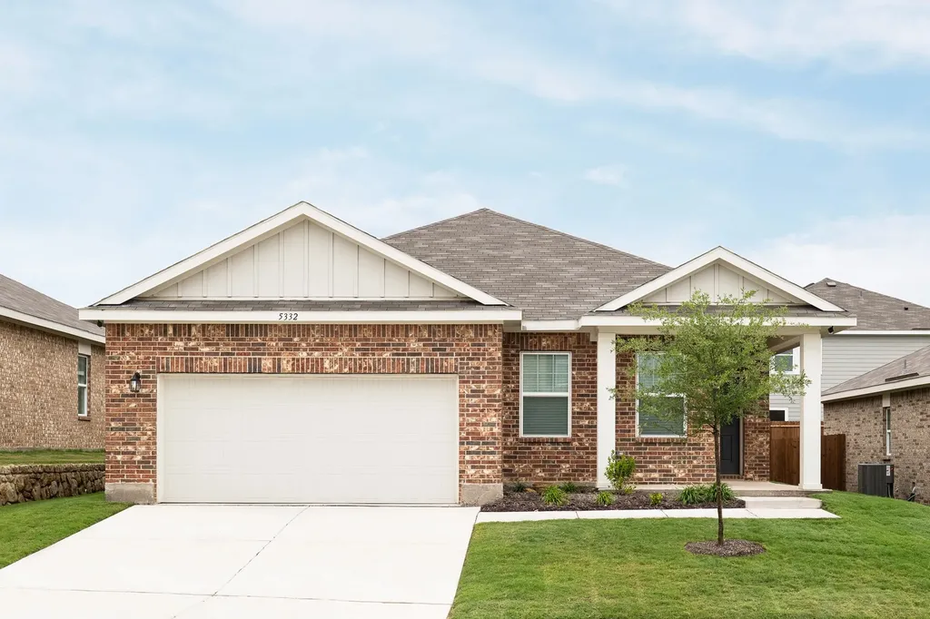 909 Palmer Road Howe TX 75459