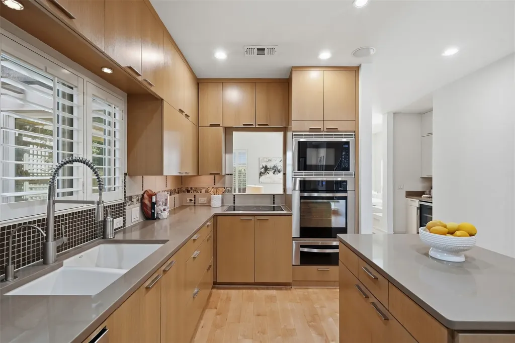 5211 Miller Avenue Dallas TX 75206