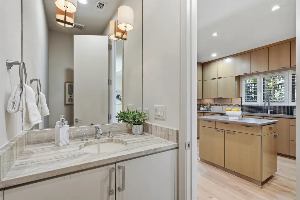 5211 Miller Avenue Dallas TX 75206