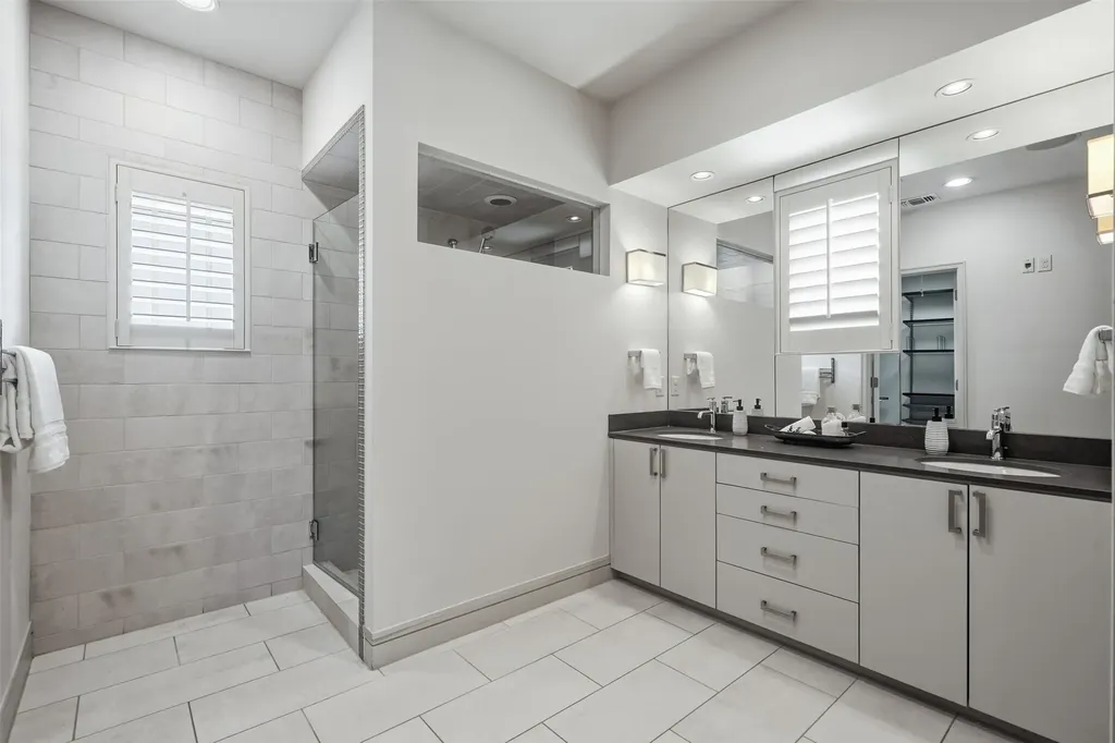 5211 Miller Avenue Dallas TX 75206