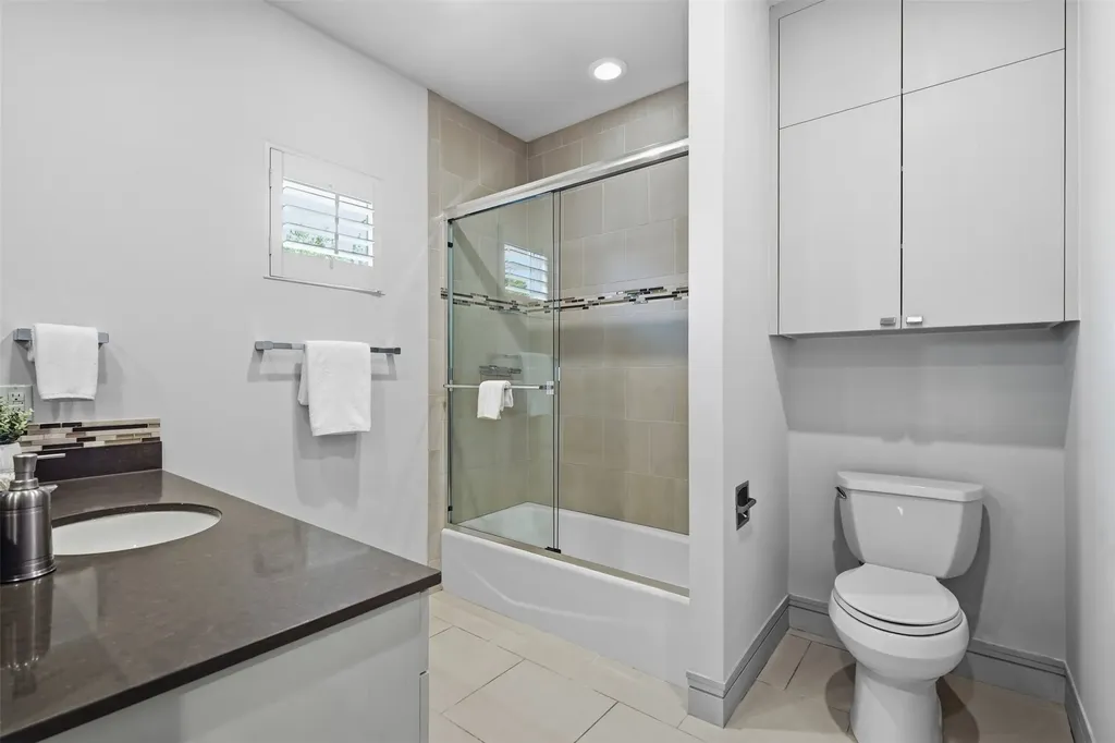 5211 Miller Avenue Dallas TX 75206