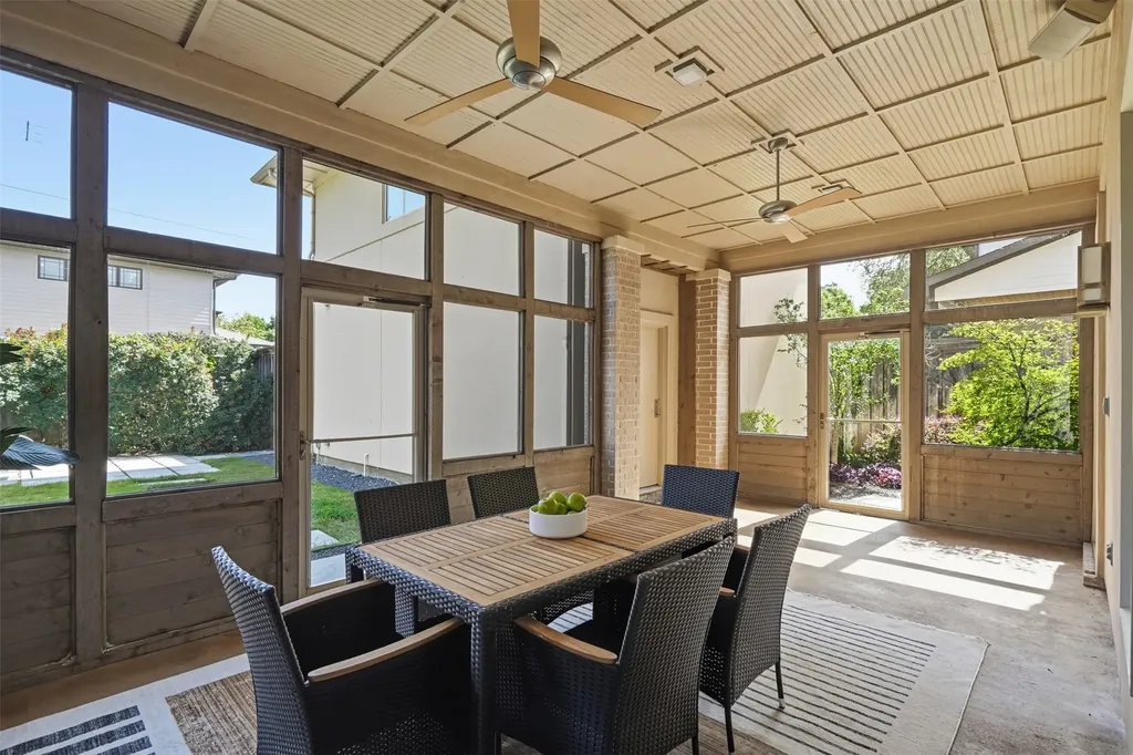 5211 Miller Avenue Dallas TX 75206