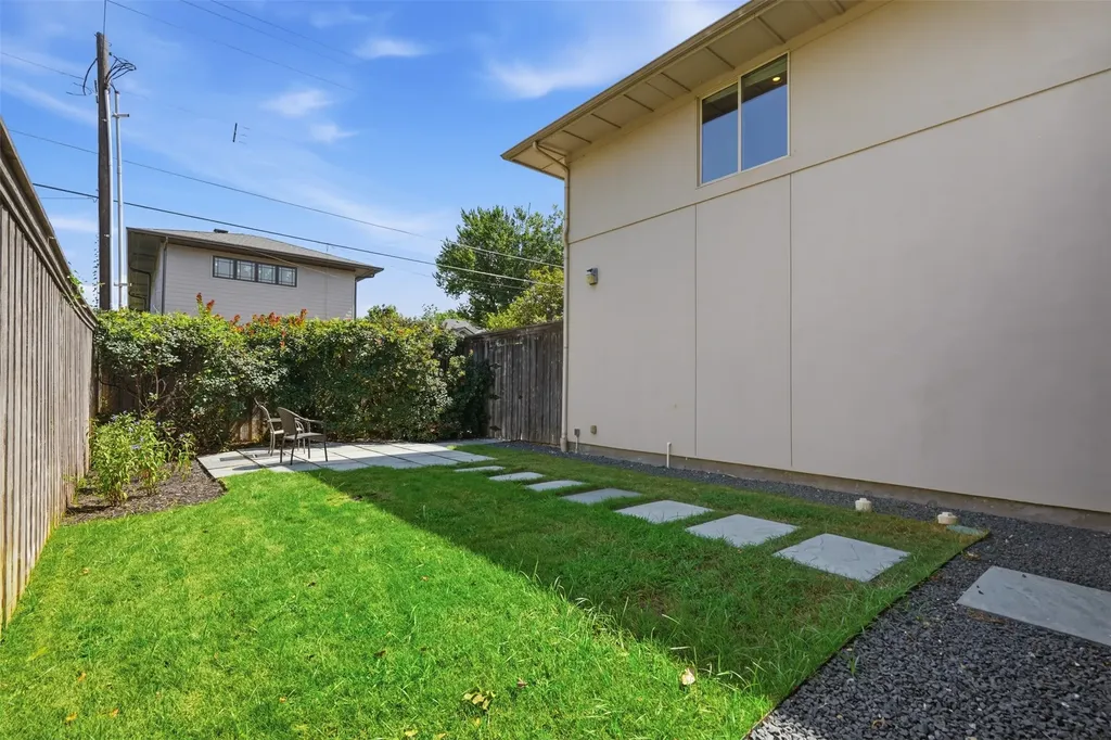 5211 Miller Avenue Dallas TX 75206