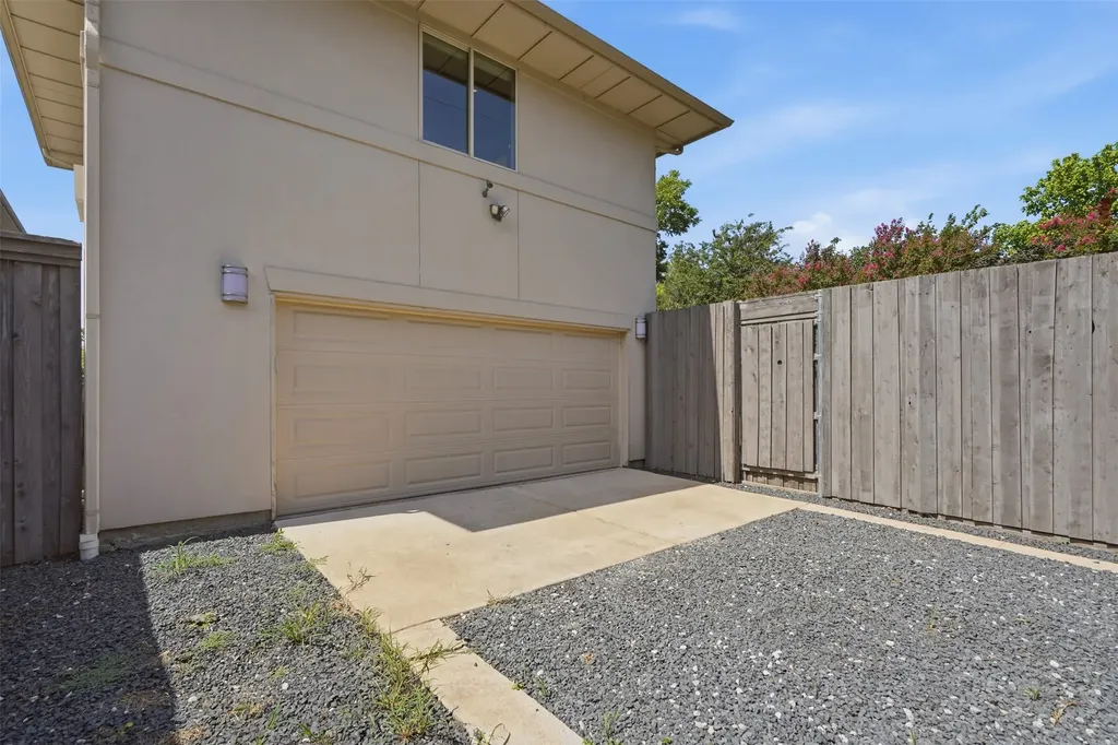 5211 Miller Avenue Dallas TX 75206