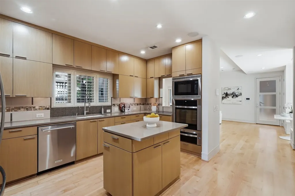 5211 Miller Avenue Dallas TX 75206
