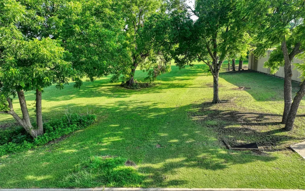 723 E Main Street Lancaster TX 75146