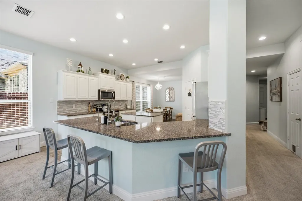 324 Hudson Court Kennedale TX 76060