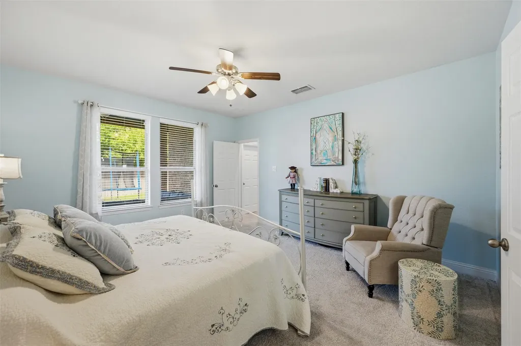 324 Hudson Court Kennedale TX 76060