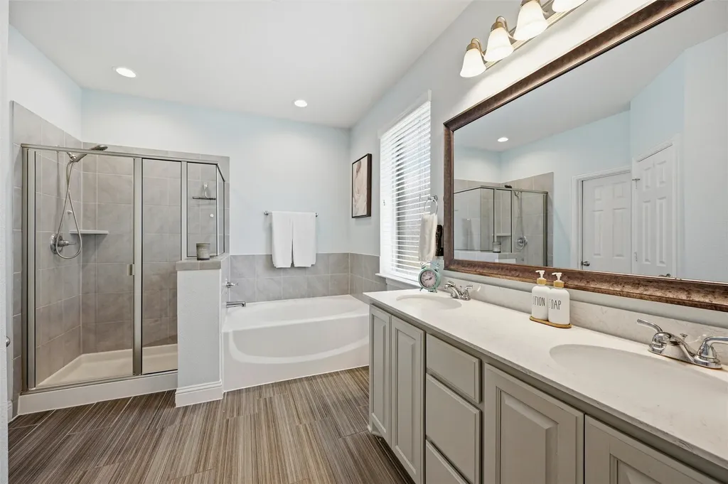 324 Hudson Court Kennedale TX 76060