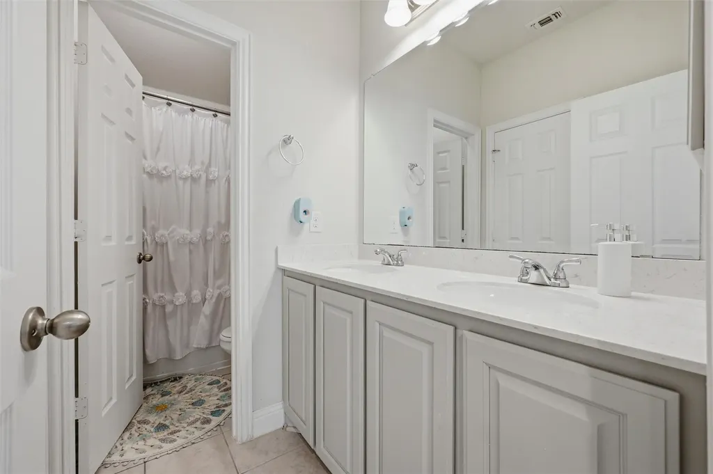 324 Hudson Court Kennedale TX 76060