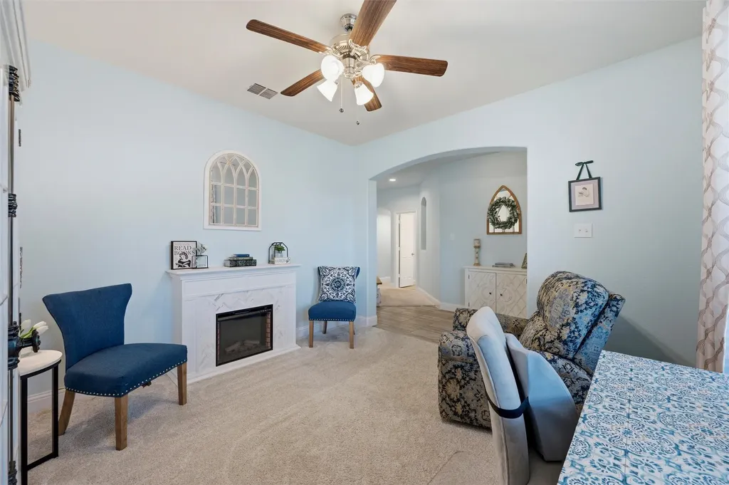 324 Hudson Court Kennedale TX 76060