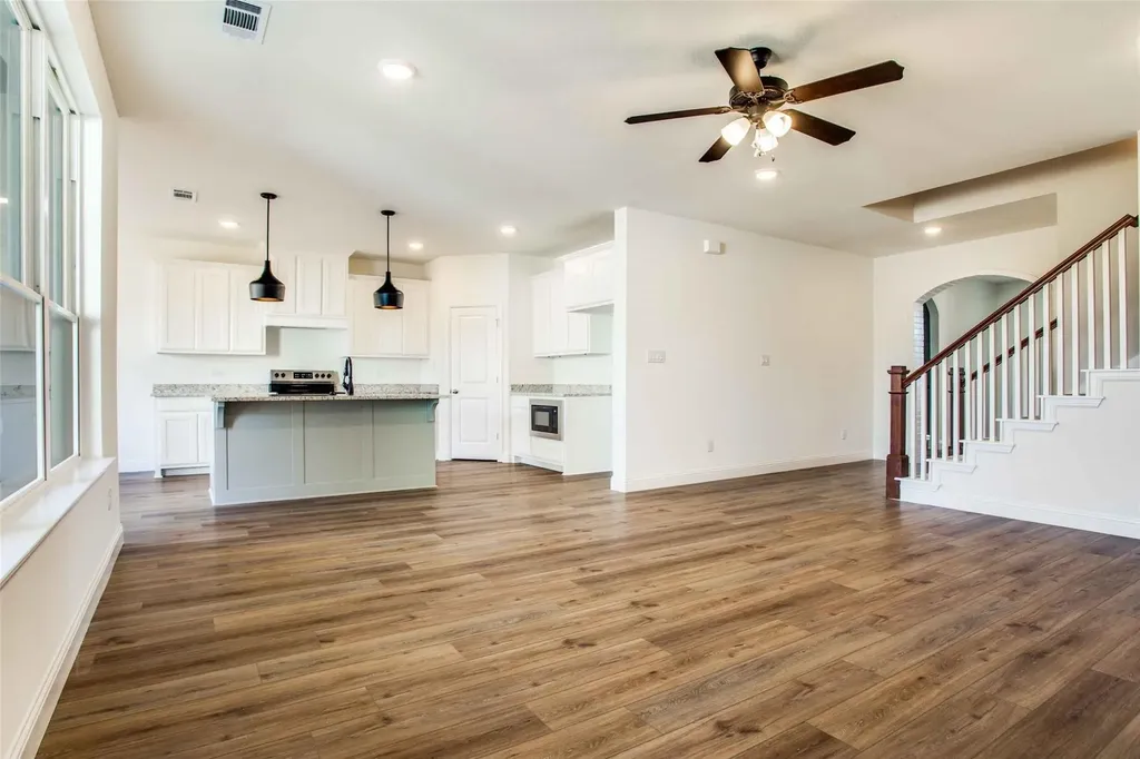 2405 Donella Drive Denton TX 76207