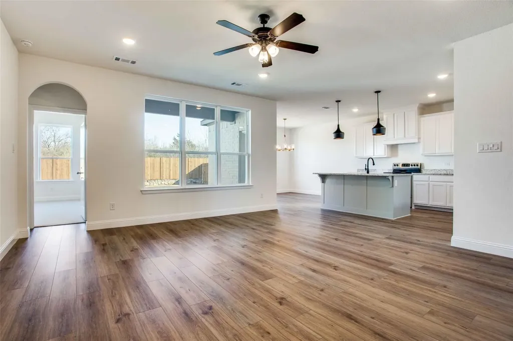 2405 Donella Drive Denton TX 76207