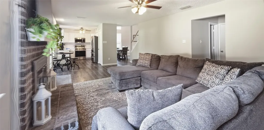 6700 Megan Lane North Richland Hills TX 76182