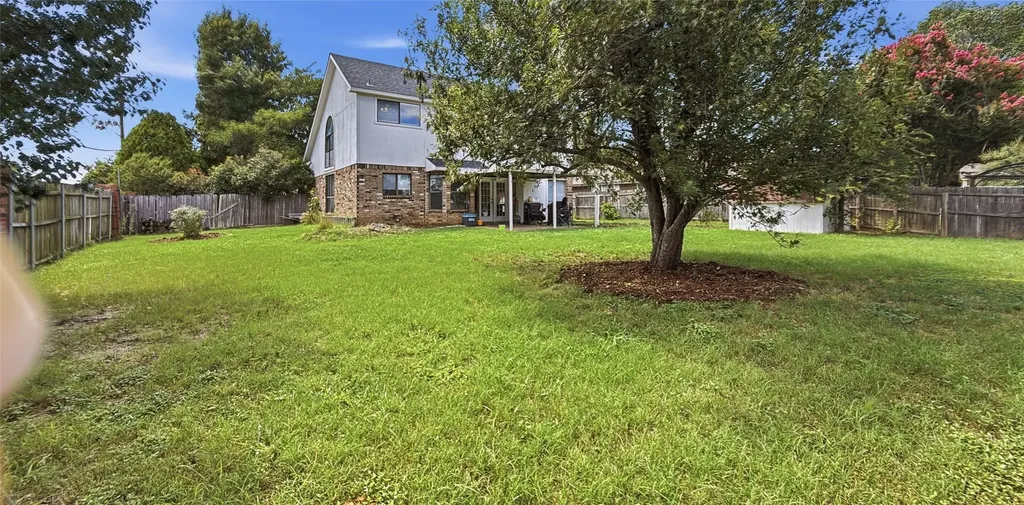 6700 Megan Lane North Richland Hills TX 76182