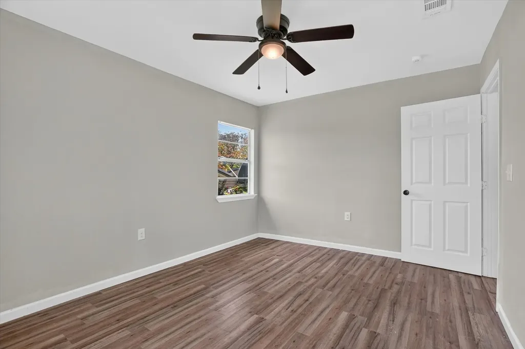 2007 SE 21st Avenue Mineral Wells TX 76067