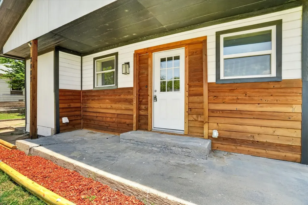 2007 SE 21st Avenue Mineral Wells TX 76067