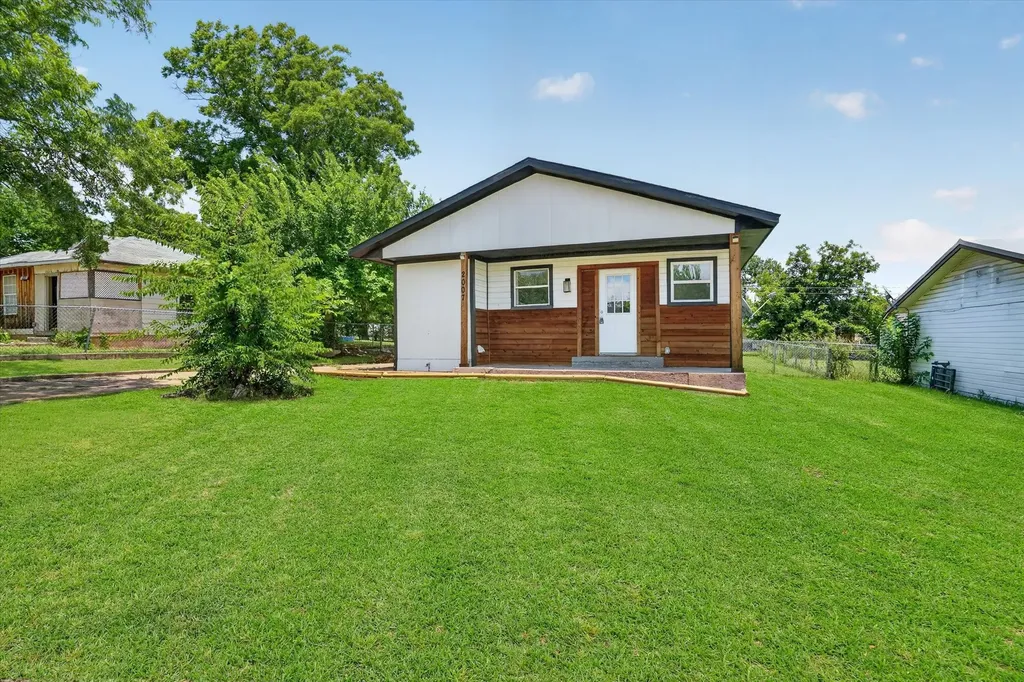 2007 SE 21st Avenue Mineral Wells TX 76067