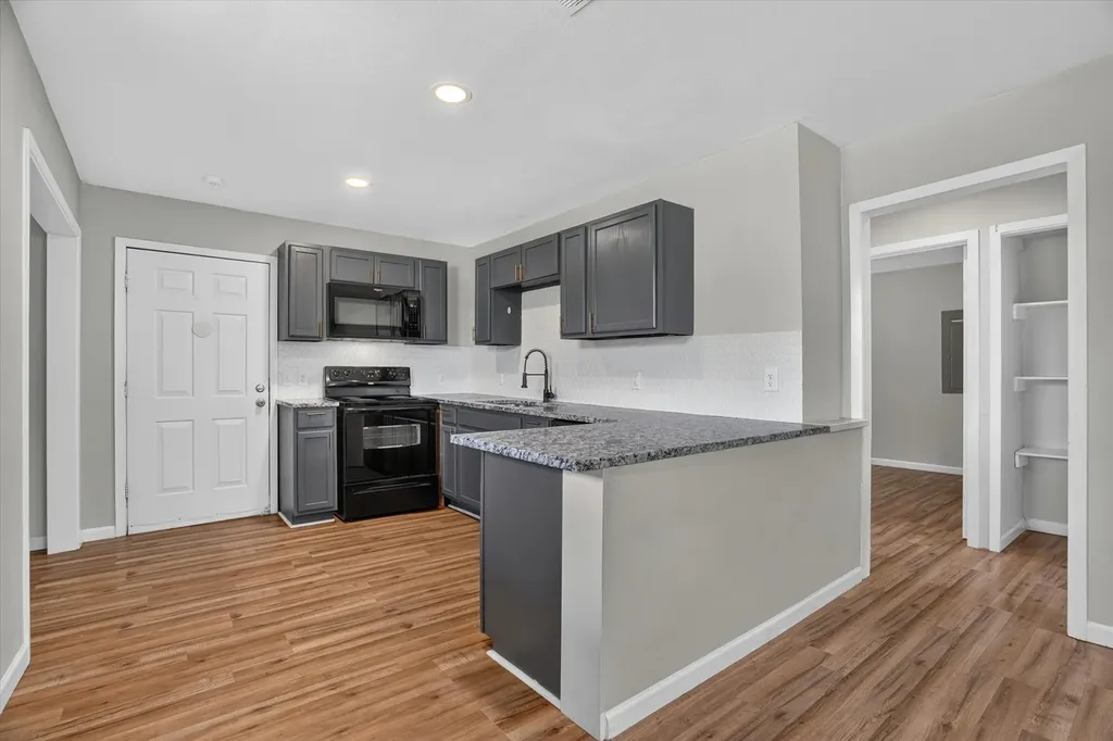 2007 SE 21st Avenue Mineral Wells TX 76067