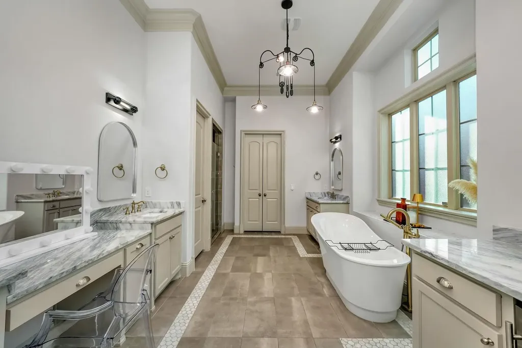 12114 Prestonridge Road Dallas TX 75230