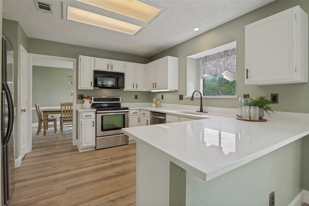 4515 Copperfield Grapevine TX 76051