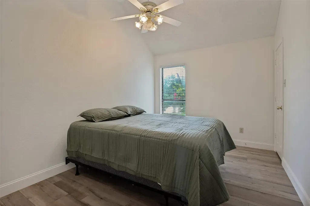 4515 Copperfield Grapevine TX 76051