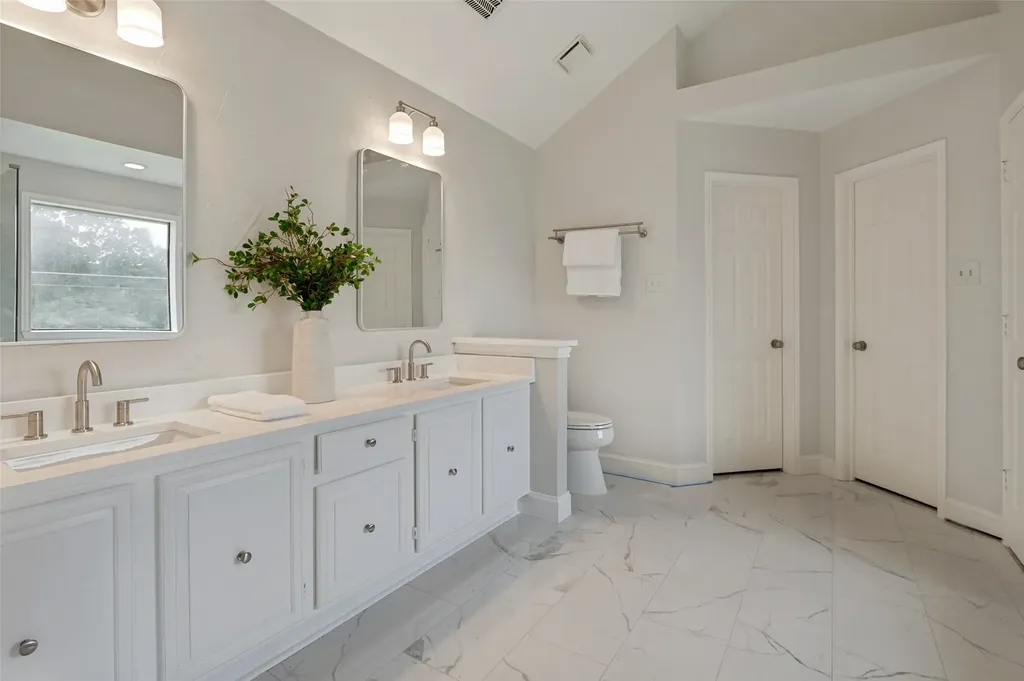 4515 Copperfield Grapevine TX 76051
