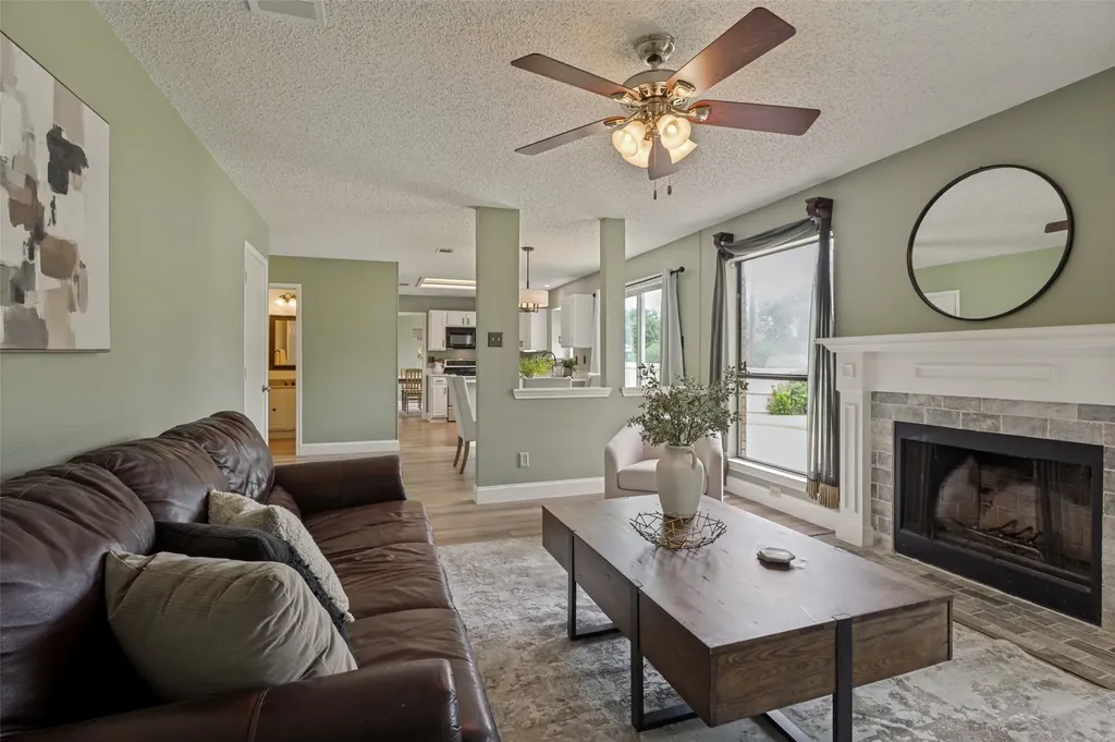 4515 Copperfield Grapevine TX 76051