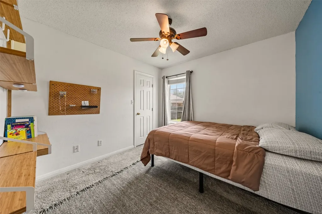 104 W Jade Drive Hewitt TX 76643