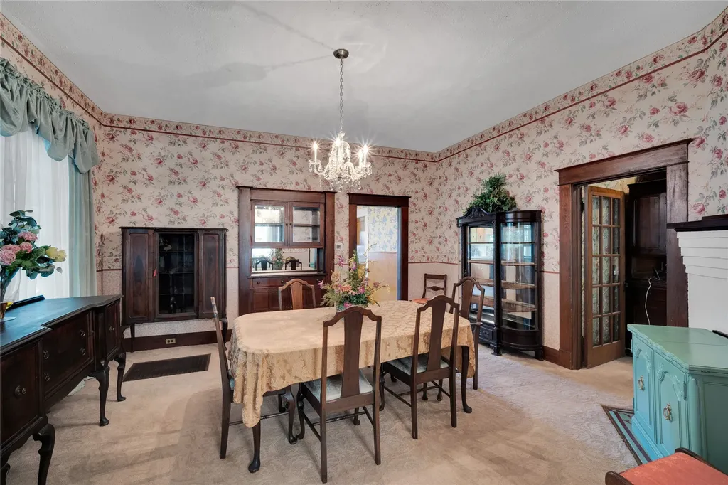 615 E Franklin Street Hillsboro TX 76645