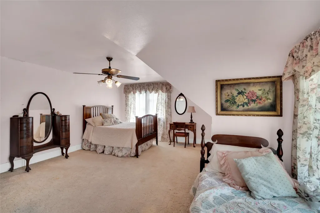 615 E Franklin Street Hillsboro TX 76645