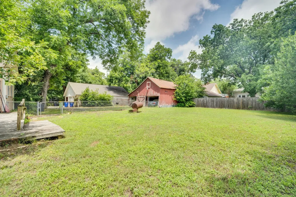 615 E Franklin Street Hillsboro TX 76645
