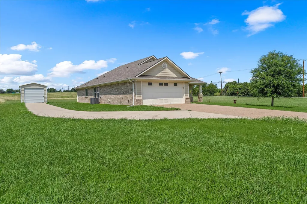 637 Hoffmeyer Lane Robinson TX 76706