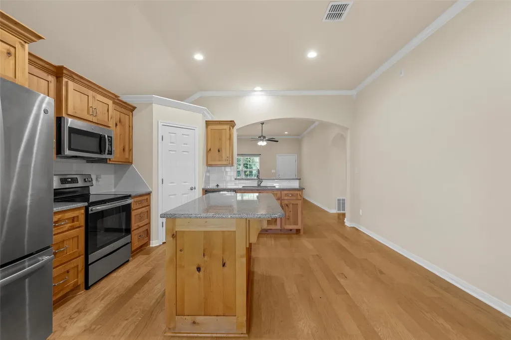 637 Hoffmeyer Lane Robinson TX 76706