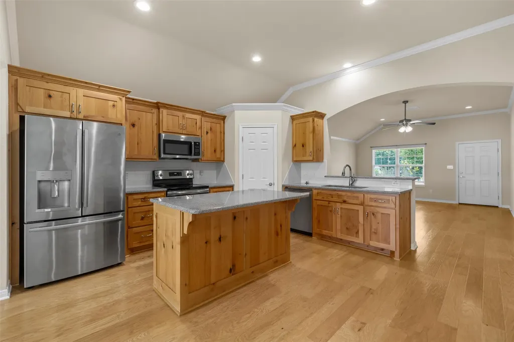 637 Hoffmeyer Lane Robinson TX 76706