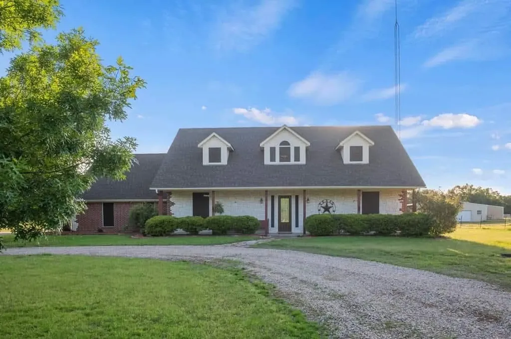 314 County Road 3585 Dike TX 75437
