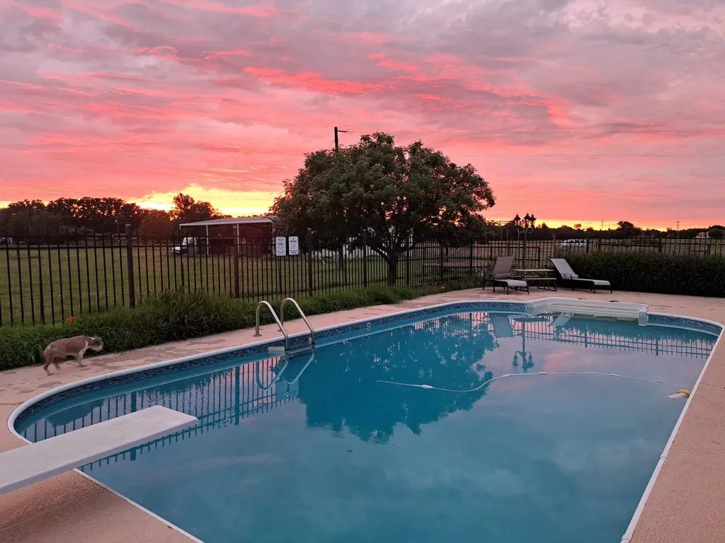 314 County Road 3585 Dike TX 75437