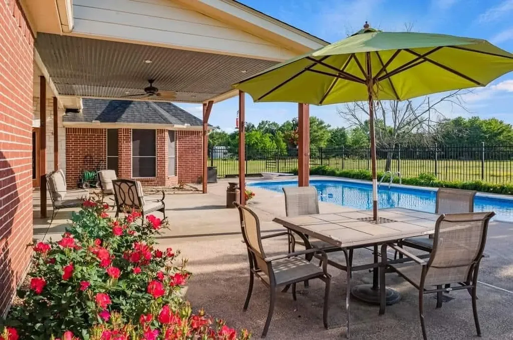 314 County Road 3585 Dike TX 75437