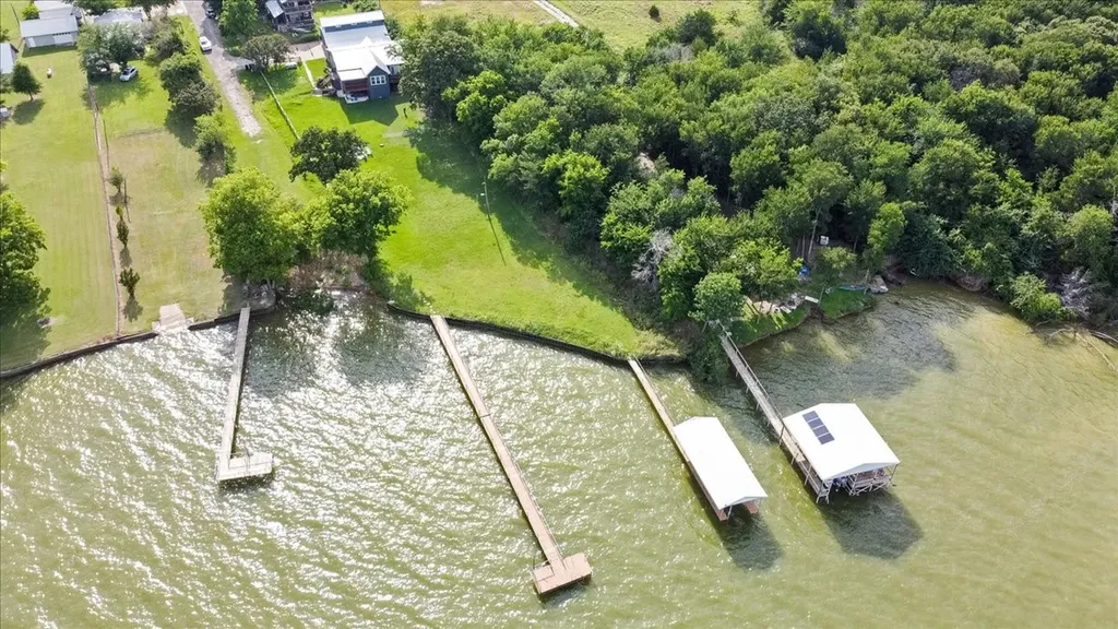 241 Rs County Road 1534 Point TX 75472
