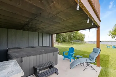 241 Rs County Road 1534 Point TX 75472