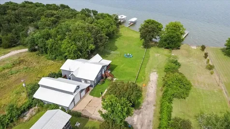 241 Rs County Road 1534 Point TX 75472