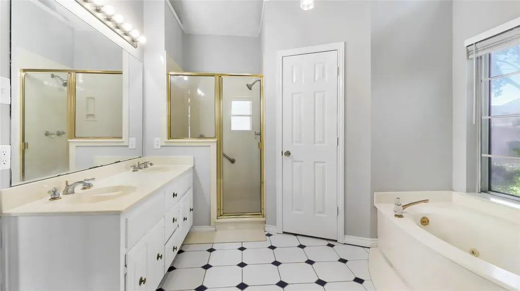 1409 Nettleton Drive Desoto TX 75115