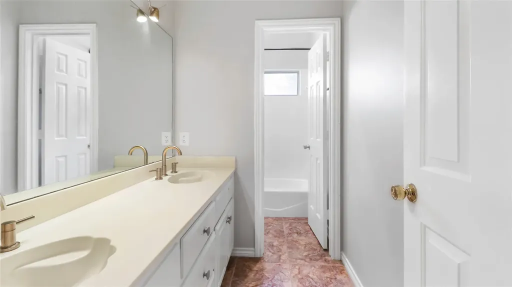 1409 Nettleton Drive Desoto TX 75115