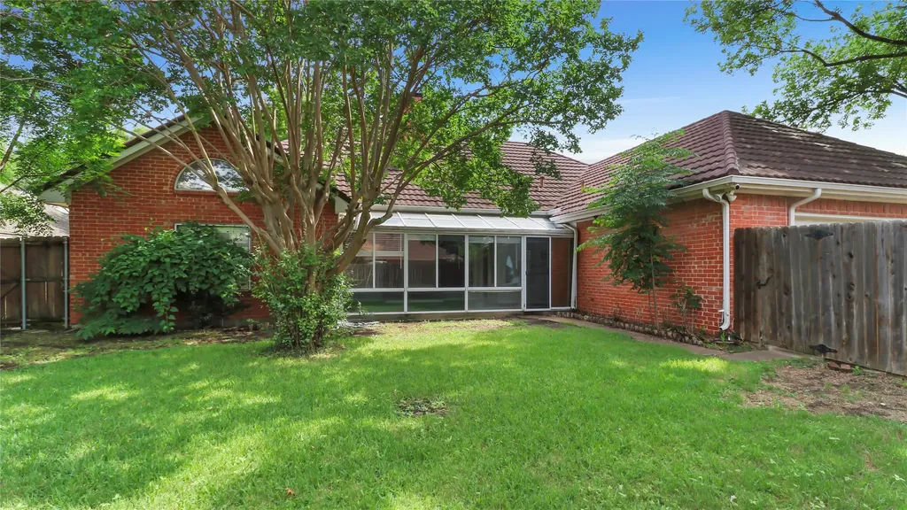 1409 Nettleton Drive Desoto TX 75115